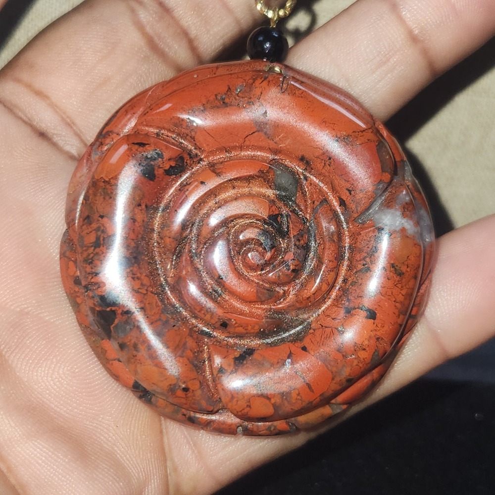 Red stone Carved Rose‎ Pendant Necklace Goldstone Beaded Statement Jewelry